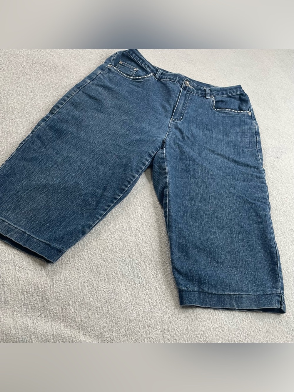 Alfred Dunner  Denim‎ Shorts in  Blue Wash~ Size 8 P Casual Weekender